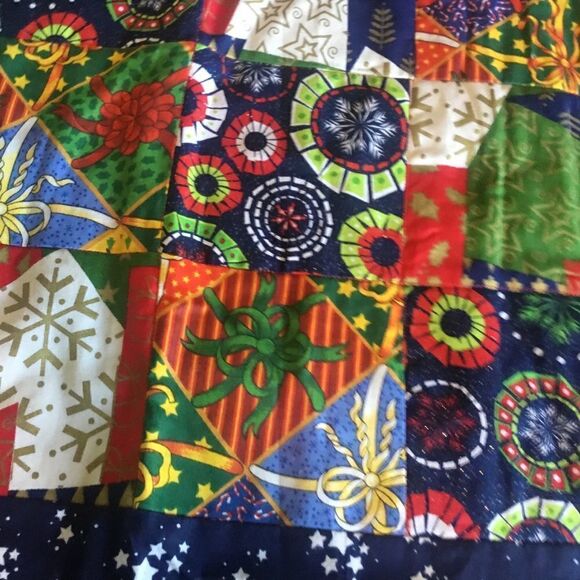 Handmade Quilted Holiday Runner NWOT - Picture 6 of 6
